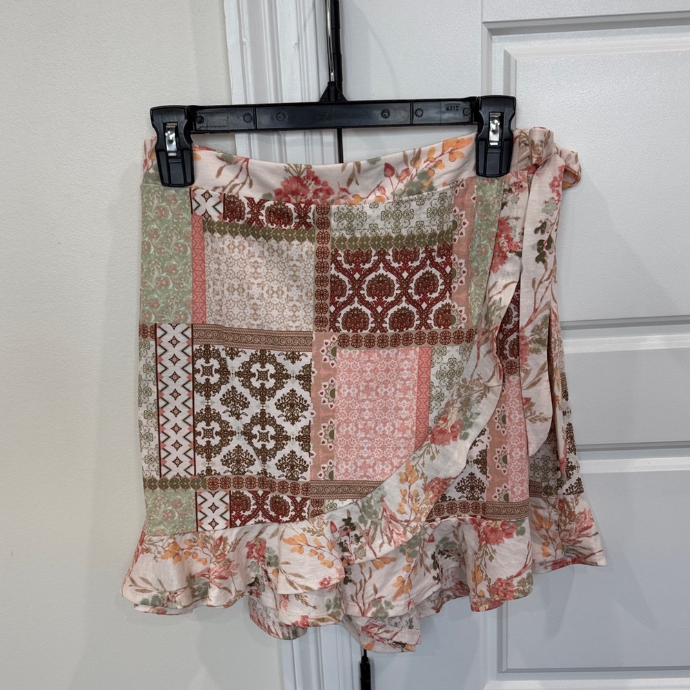 NEW Gorgeous Women’s Patchwork Hippie Chic Skirt Skort Side Tie Crossover, Large